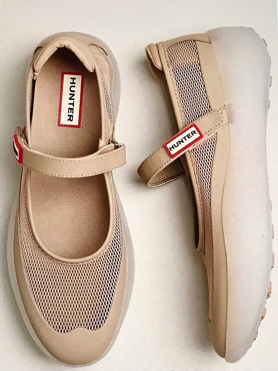 Hunter Shoes - HUNTER Mire Mary Jane Mesh Shoe Tan Sneakers Women’s Size 6